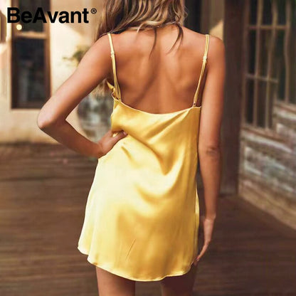 BeAvant Spaghetti Strap Stain Sexy Mini vestido mujer 2020 Sexy cuello en V Club fiesta vestido verano mujer Sundress Mini vestido Vestidos